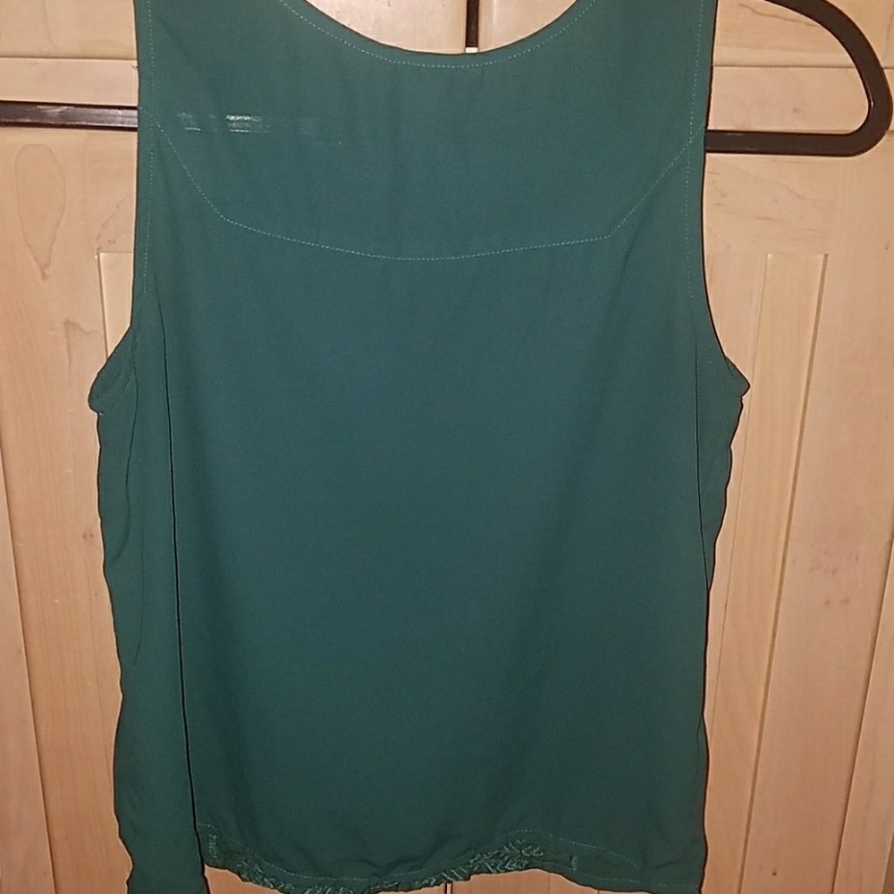 AE Tank - Picture 3 of 3
